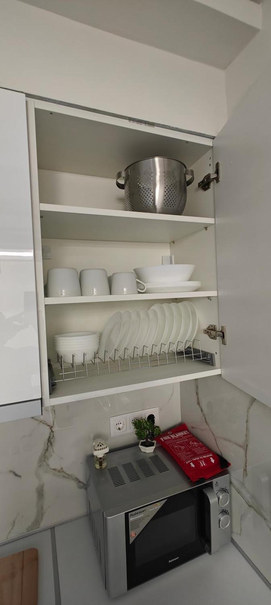 Отель Ina'S Crib Sindos Экстерьер фото